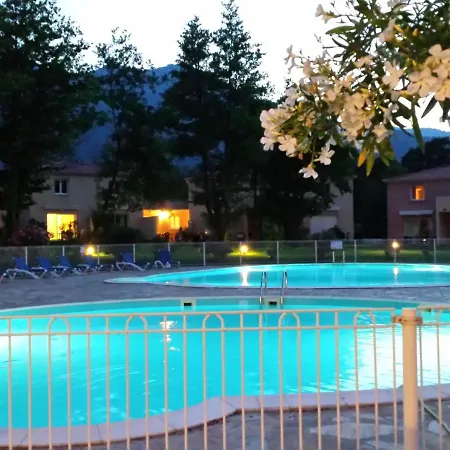 ヴィラ Nice Holiday Spot Near Extensive Beach On Beautiful Corsica Santa-Maria-Poggio